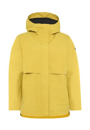 Geel regenjack met capuchon, voorzien van klepzakken aan de voorkant en een volledige ritssluiting, ontworpen voor bescherming in de buitenlucht.