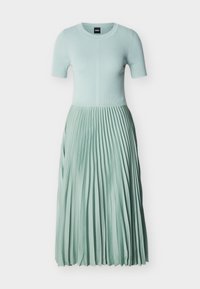 Neizvēlēts, light pastel green