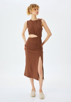 SLEEVELESS - Robe en jersey - brown