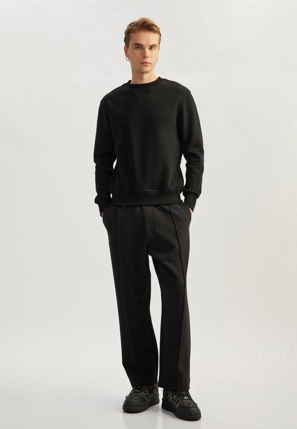 DRAWSTRING - Jogginghose