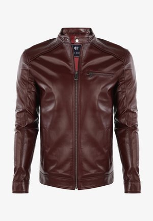 Glatt mørkebrun læderjakke med frontlynlås, høj krave med trykknap og lynlåslomme på brystet, vist på hvid baggrund.