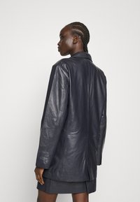 2nd Day EDITION CALLIE  - Korte frakker - dark navy