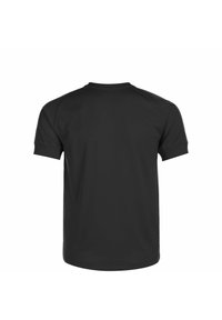 T-shirt nera a maniche corte con collo a giro. Design semplice; texture liscia; senza motivi o logo visibili. Vestibilità standard.