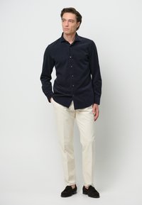 PROFUOMO REGULAR FIT - Camisa - navy