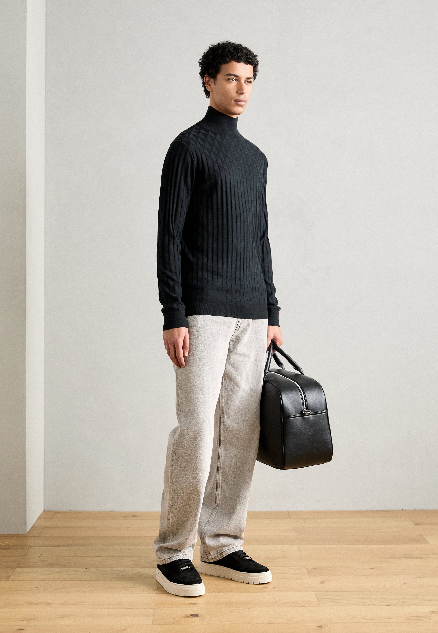 Scotch & Soda TURTLE NECK REGULAR FIT RELIEF - Jumper - black