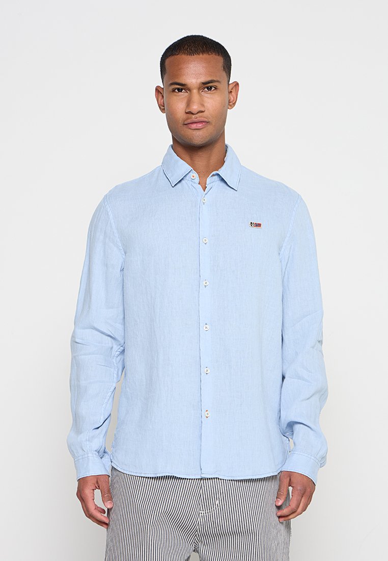 Camisa