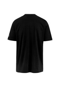 T-shirt nera in cotone con collo rotondo classico, maniche corte e orlo dritto. Non sono visibili motivi o design particolari.
