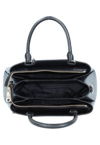 Czarna skórzana torebka z dwoma uchwytami, posiadająca trzy główne przegrody, z których dwie zamykane są na suwak w kolorze złotym.