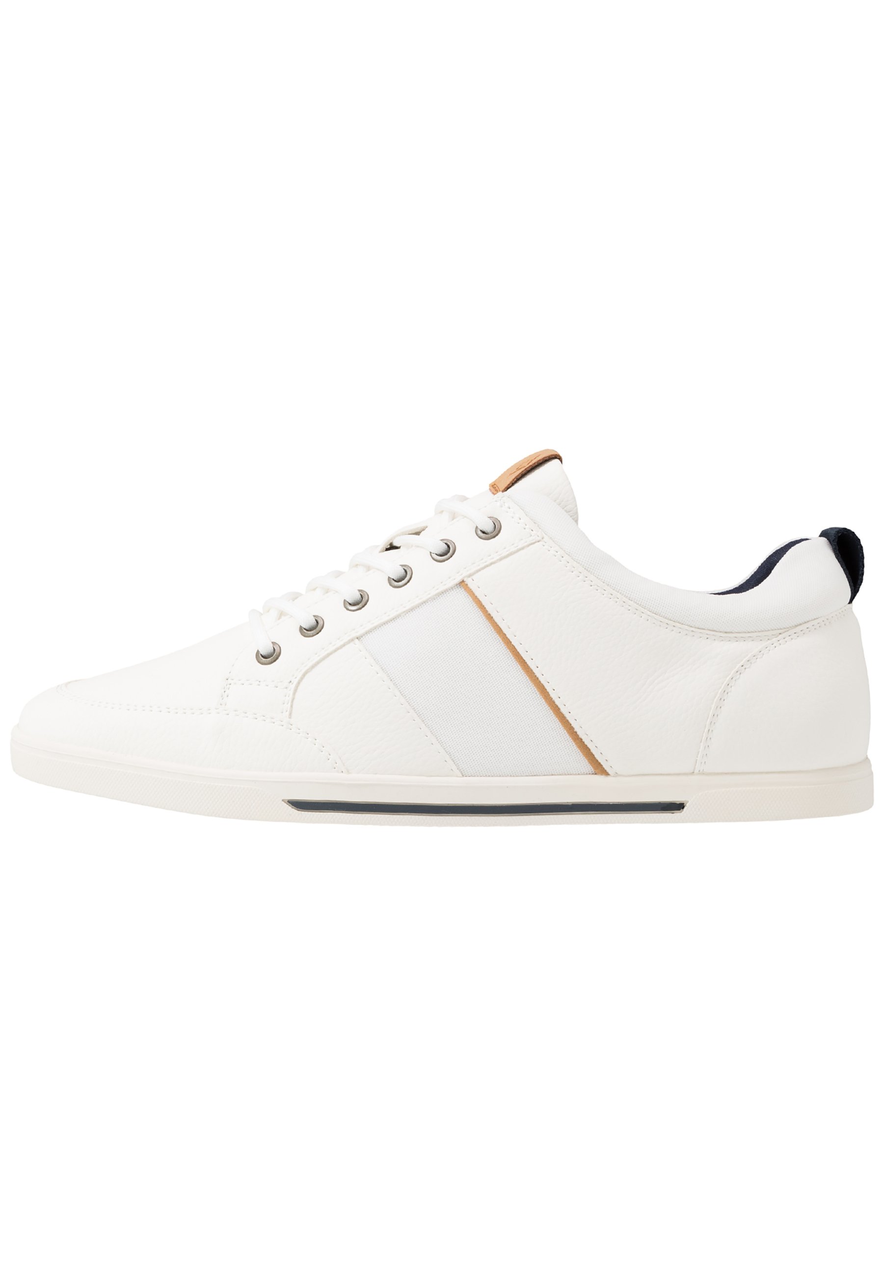 Call it Spring HAELISEN Joggesko whitehvit Zalando.no Call it Spring Klær, Sko & Accessories | Herre | Finn