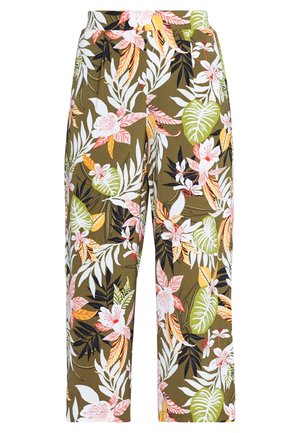 Oliwkowe spodnie o szerokich nogawkach z plisami, ozdobione kolorowym wzorem kwiatów i tropikalnych liści w kolorach białym, różowym, pomarańczowym, żółtym i czarnym.
