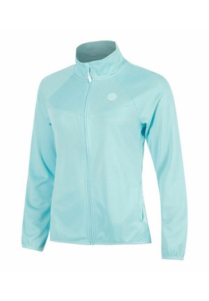 Chaqueta azul claro de manga larga con cremallera, cuello alto, puños elásticos y un pequeño logo redondo en el pecho izquierdo.