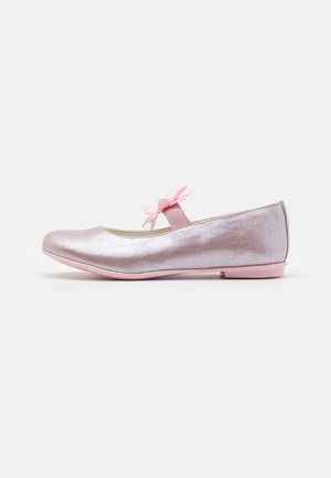 Ankle strap ballet pumps - cipria