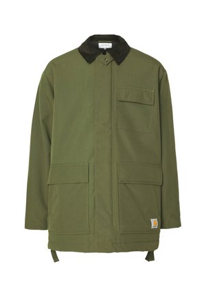 Olivno zeleni plašč z žakardnim ovratnikom, ki se zapira s sprednjim gumbom in ima dva sprednja žepa. Narejen iz trpežnega blaga z daljšim krojem.