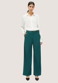 Motivi PALAZZO CON PIEGHE - Broek - verde