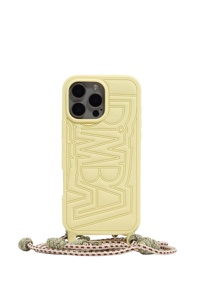 Funda de teléfono de silicona amarilla con diseño de logo en relieve, forma delgada y cordón multicolor adjunto con acentos anudados.