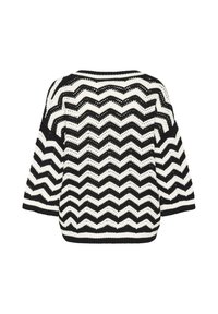 Sweater tricoté noir et blanc à motif chevron, avec une coupe loose, des manches trois-quarts et des poignets côtelés. Présente un design texturé en points ouverts.