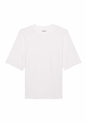 Biela tričko vyrobené z bavlny, s pohodlným strihom, okrúhlym výstrihom a krátkymi rukávmi, s hladkou a rovnomernou textúrou.