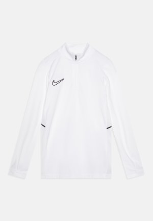 Tricou atletik cu maneci lungi, alb, cu un guler cu fermoar pe jumătate, accente negre pe mâneci și pe logo, realizat dintr-un material ușor, texturat.