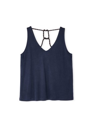 Marineblaues ärmelloses Top aus weicher Stoffqualität, mit einem tiefen V-Ausschnitt und einem geflochtenen Rückendesign mit horizontalen Trägern.