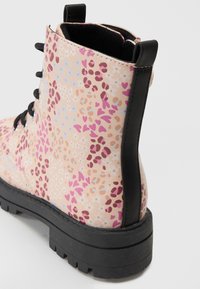 Friboo Botas con cordones - pink