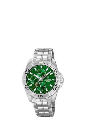 Orologio da polso in metallo argentato con quadrante verde, tre subquadranti che mostrano giorno, data e ora 24 ore, lancette luminose e ghiera girevole con indicatori dei minuti.