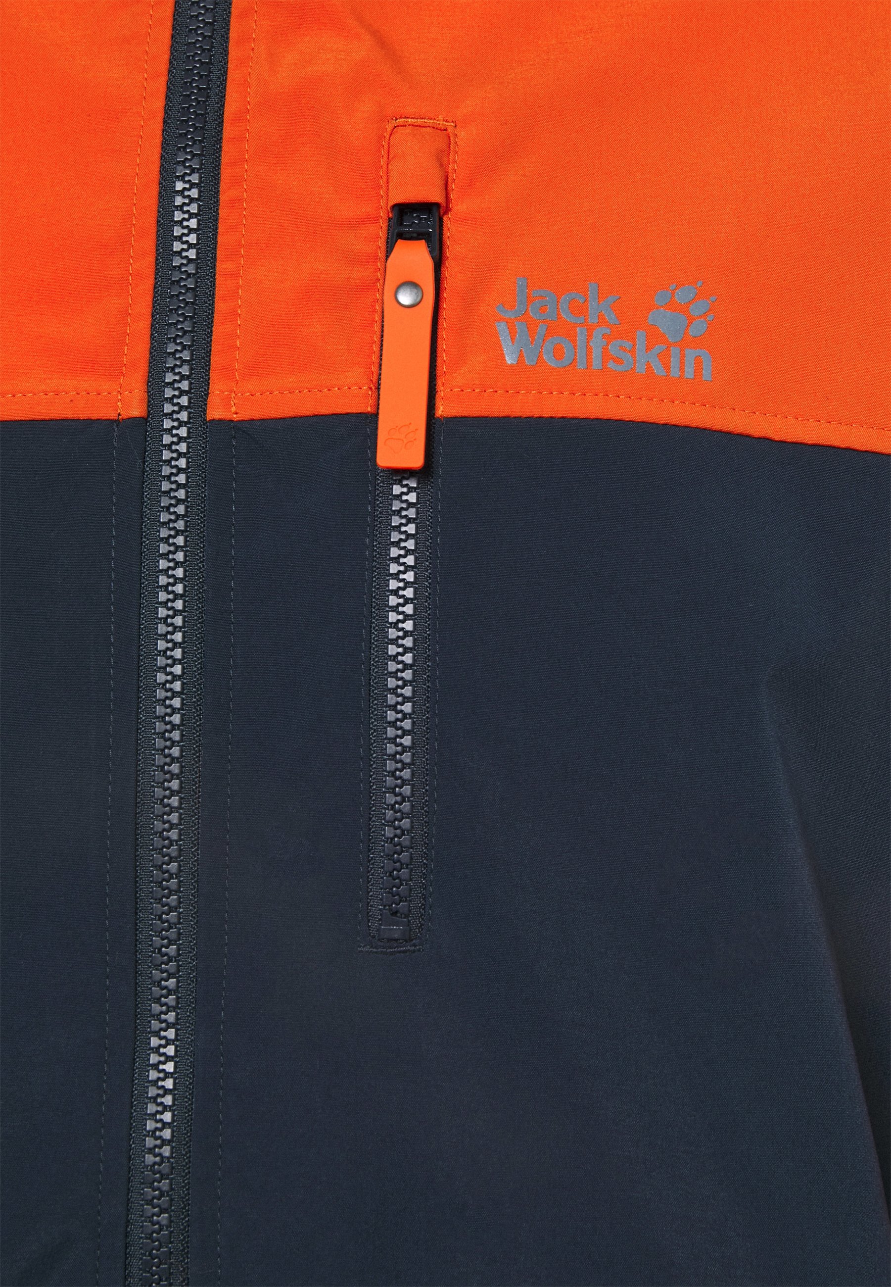 jack wolfskin windproof jacket