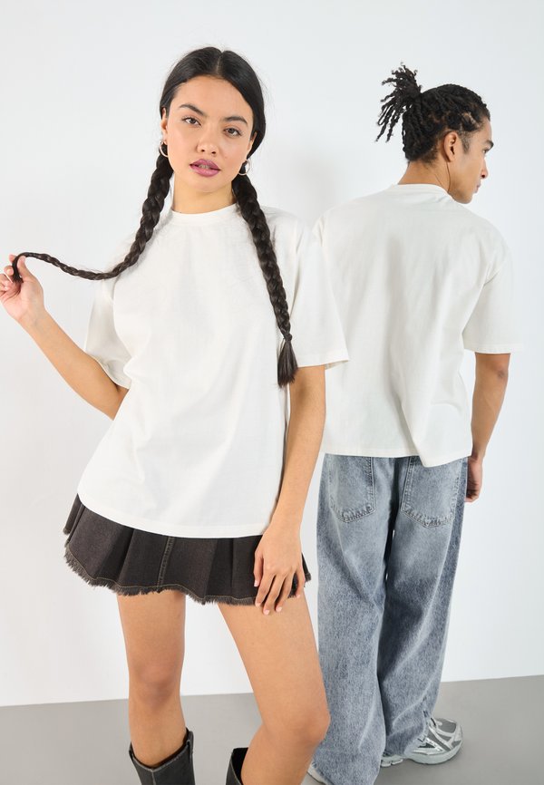 UNISEX BASIC BOXY T SHIRT - T-Shirt basic - egret