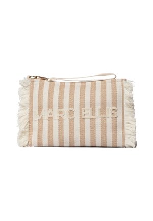 Clutch rettangolare a righe beige e bianche con bordi sfrangiati e cinturino da polso, con "MARC ELLIS" ricamato sul davanti.