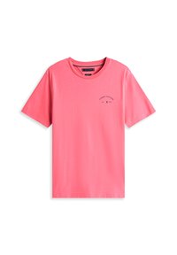T-shirt Tommy Hilfiger rose corail à manches courtes avecCol rond et petit logo et texte sur la poitrine gauche indiquant "Tommy Hilfiger Est. 1985".