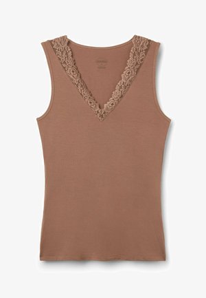 Brązowy top na ramiączkach z głębokim dekoltem w kształcie litery V, ozdobiony koronką w kwiatowy wzór na dekolcie. Miękka tkanina, dopasowany krój i bez rękawów.