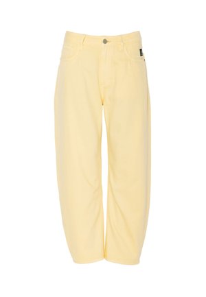 Žluté džíny s vysokým pasem, volným střihem, předními knoflíky, zipem, poutky na opasek a pěti kapsami.