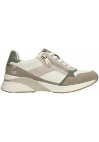 Lekki sneaker z połączeniem beżowej skóry i siateczki, z teksturowanymi akcentami, bocznym zamkiem błyskawicznym i masywną białą podeszwą.