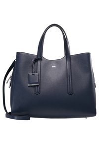 Granatowa skórzana torba na ramię z podwójnymi uchwytami u góry i regulowanym paskiem na ramię. Posiada małą odczepianą metkę, ustrukturyzowany kształt i teksturowane wykończenie.