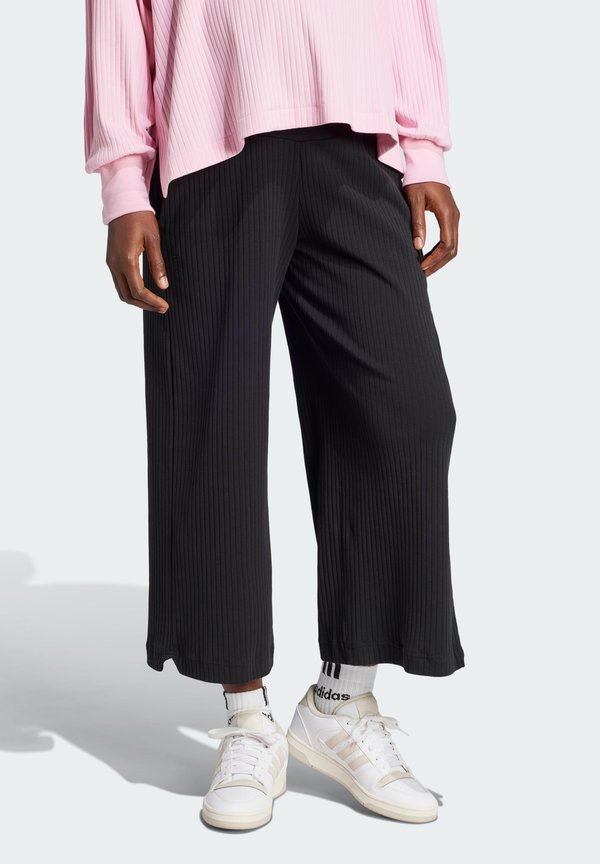 RIBBED HIGH-WAIST 7/8 PANTS (MATERNITY) - Trousers