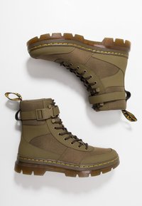 Dr. Martens Botines con cordones - khaki