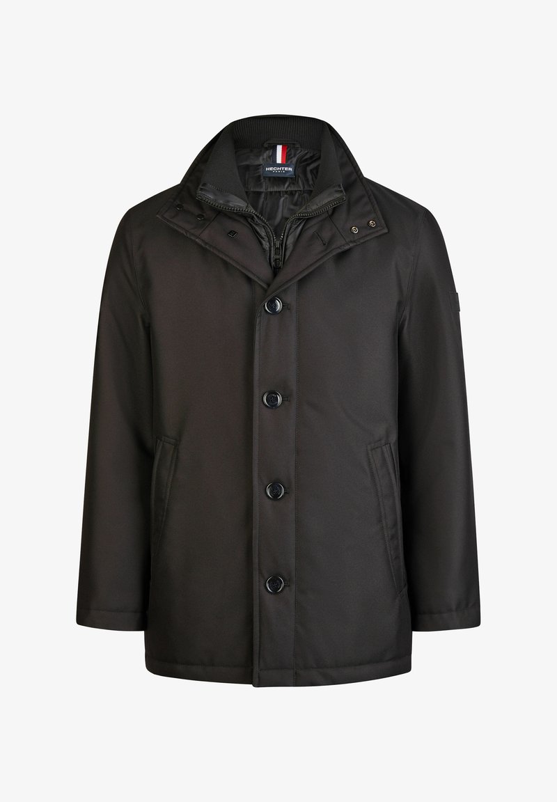 Mörkbrun ytterjacka med en strukturerad krage, fem framknappar, sidofickor och en zippered inre foder. Texturerad tygfinish.