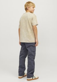 Jack & Jones Junior JPSTKANE HARLOW NOOS  - Pantalon cargo - india ink
