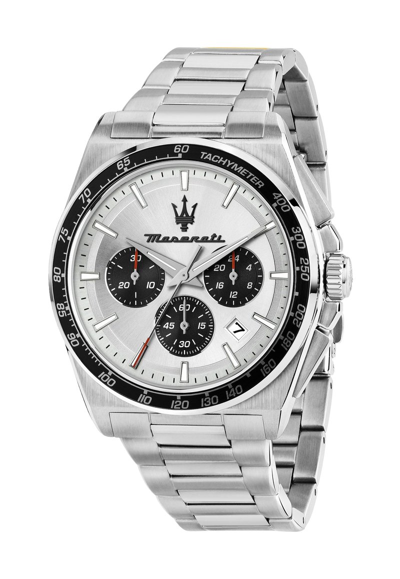 Silverfärgad kronografarmbandsur med en band av rostfritt stål, svarta underdials, tachymetrisk bezel och en sifferdisplay vid klockan 6.