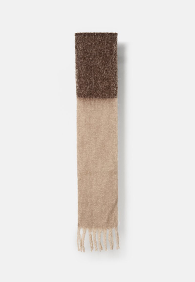 Sciarpa in lana con una parte superiore marrone e una parte inferiore beige, dal texture morbida e con estremità frangiate per un tocco di dettaglio.