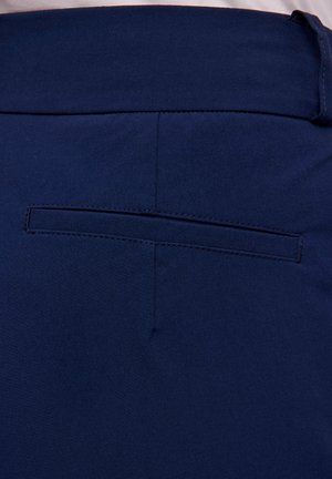 FALKE, GOLF HOSE - Outdoor trousers - space blue