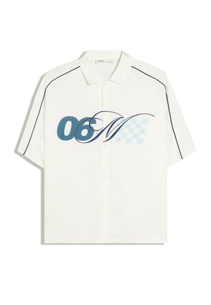 Bershka, RACING - SHIRT - Hemd - white