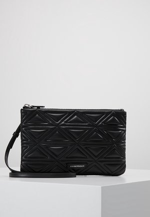 Clutch - black