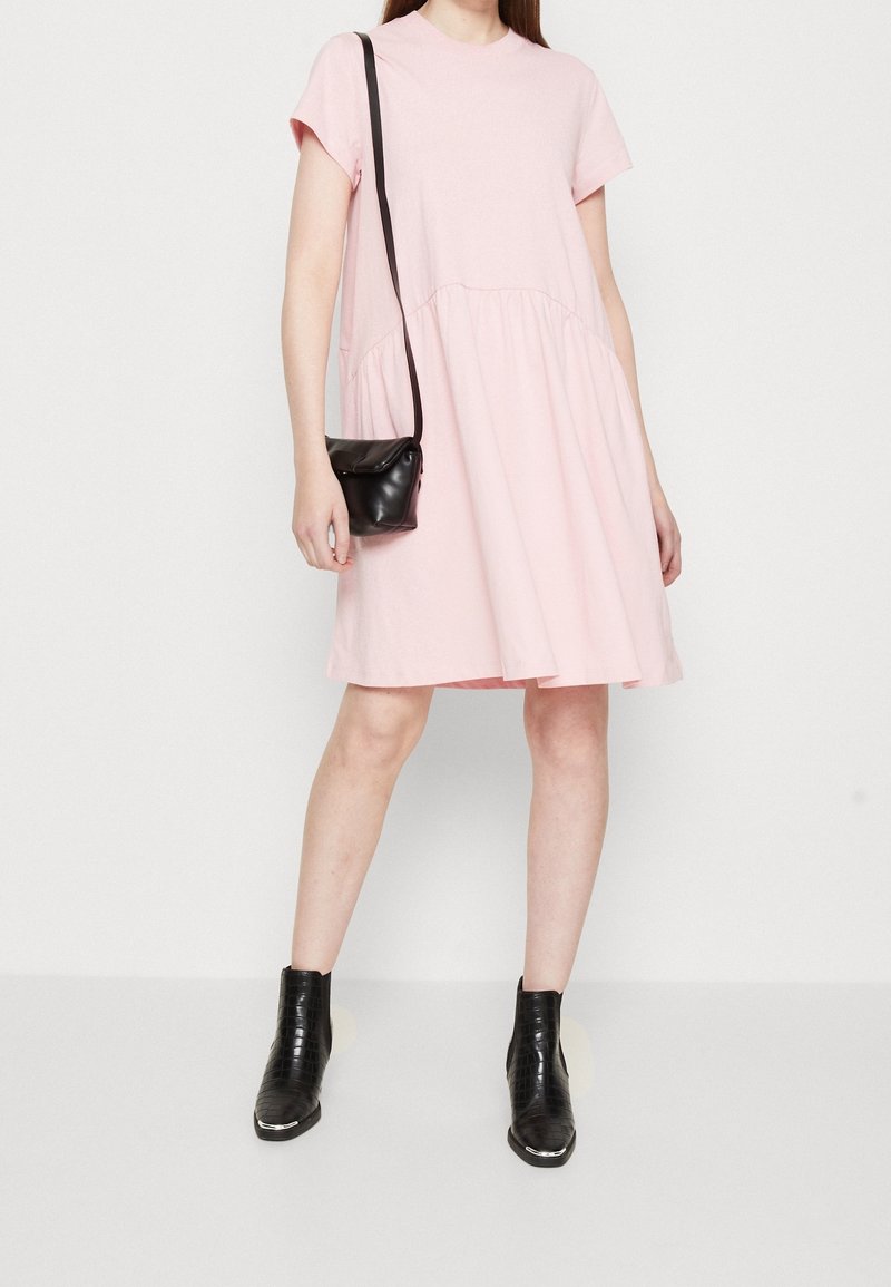 Marc O'Polo DENIM Jersey dress - light pink - (Pre-owned) - Zalando