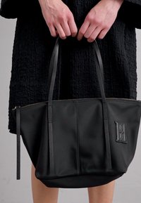 By Malene Birger NABELLA - Τσάντα χειρός - black