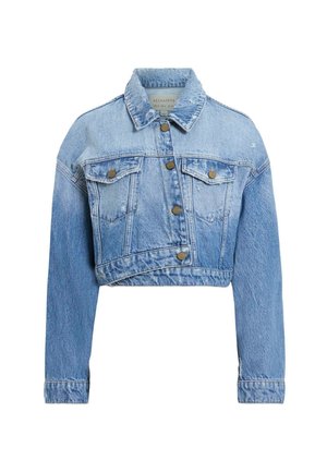 Lyhyt sininen farkkutakki, jossa on kaksi rintataskua, metallivetimet ja viistetty kaulus. Kurttuisella kankaalla, jossa on haalistunut pinta.