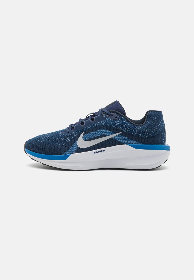 Nike Performance AIR WINFLO 11 - Chaussures de running sur route - midnight navy/white/star blue/dark obsidian/volt/black