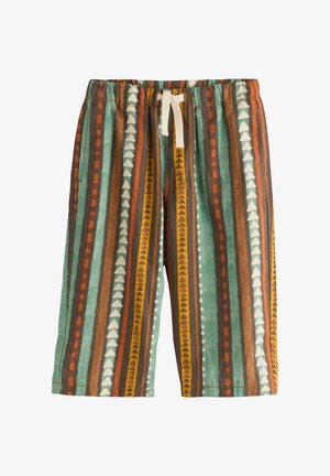 Gyerekeknek készült elasztikus derékpántos rövidnadrágok függőleges csíkokkal zöld, barna, narancssárga és sárga színekben, geometriai mintákkal és fehér húzózsinórral.