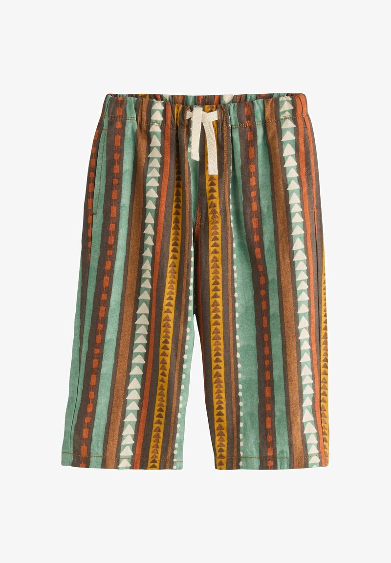 Shorts pour enfants à taille élastique avec des rayures verticales en vert, marron, orange et jaune, arborant des motifs géométriques et un cordon blanc.