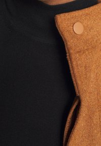 Newport Bay Sailing Club Cappotto classico - beige