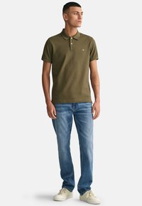 GANT SHIELD - Polo - juniper green
